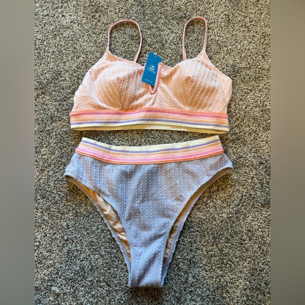Cupshe Pink and White Bikini Set